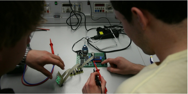 What is mechatronics and how can I start this career image.jpg