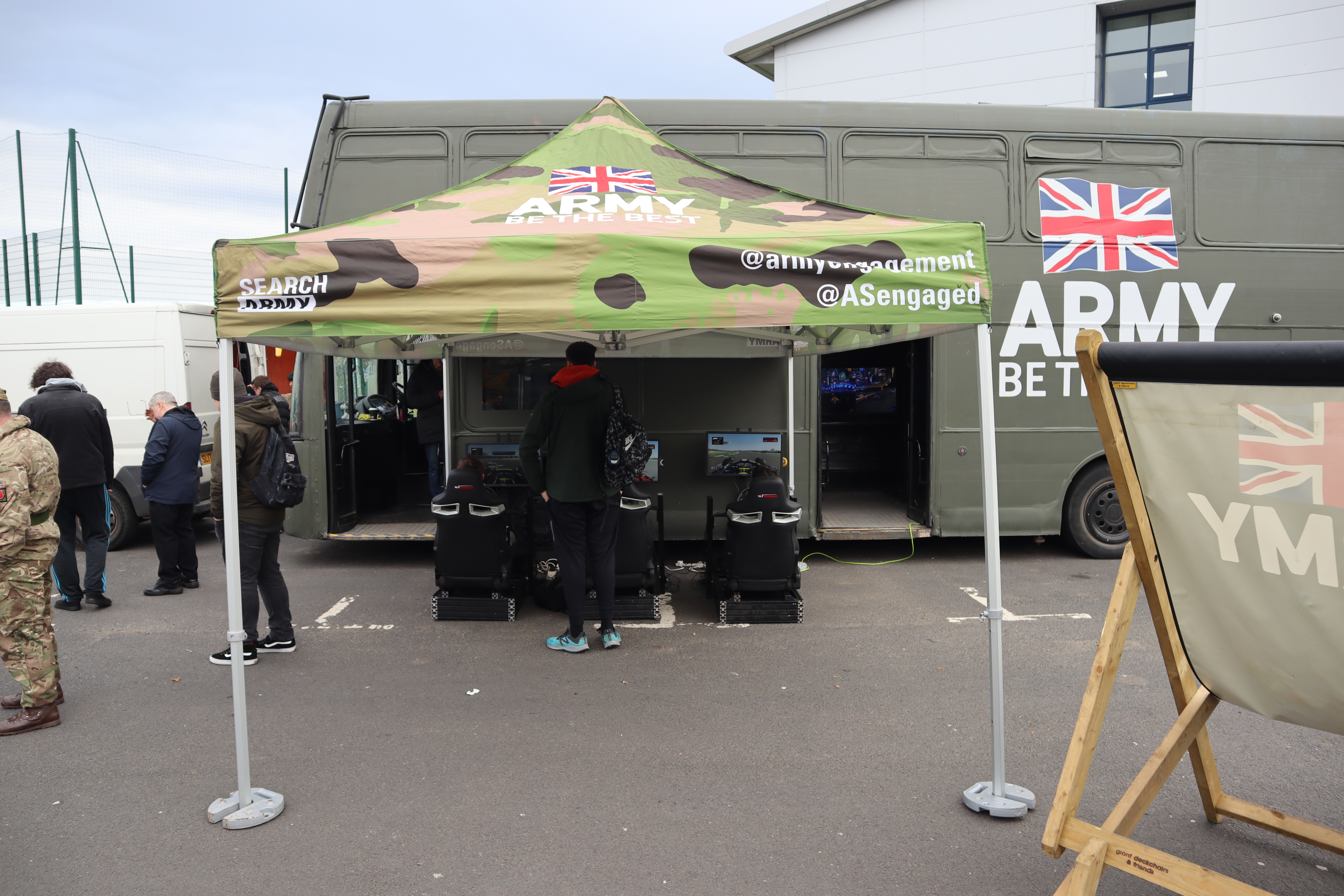Army eBus comes to Ayrshire College